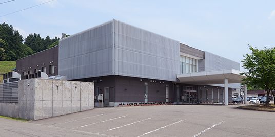 落ち着いた雰囲気の外観