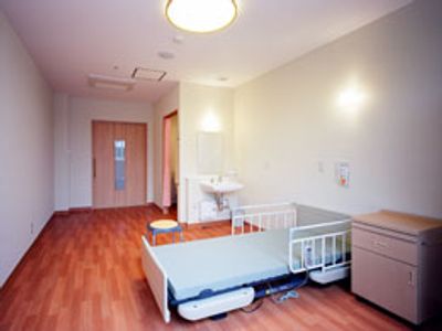 明るい部屋の居室  