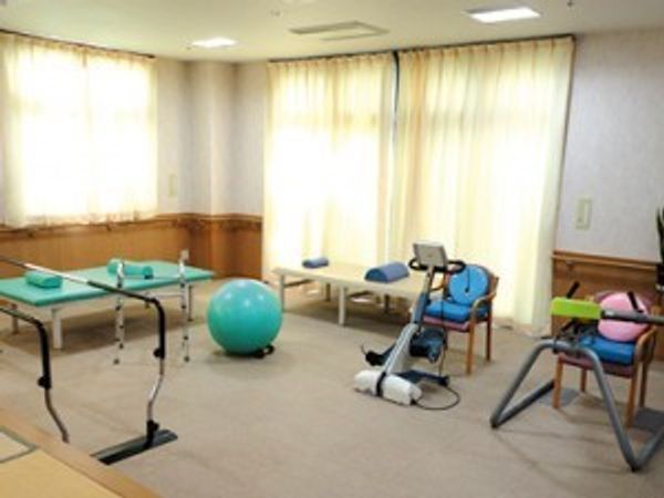 明るい機能訓練室