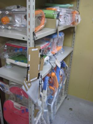 介護用品の保管棚