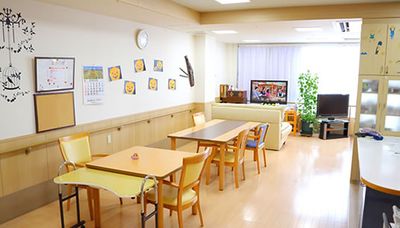 自然光が入るレクリエーションルーム