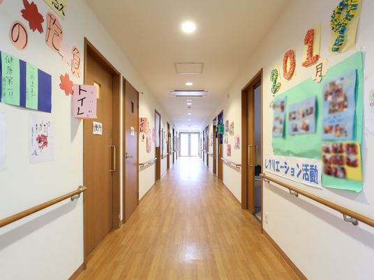 廊下に飾られた掲示物