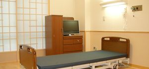 落ち着いた色合いの居室