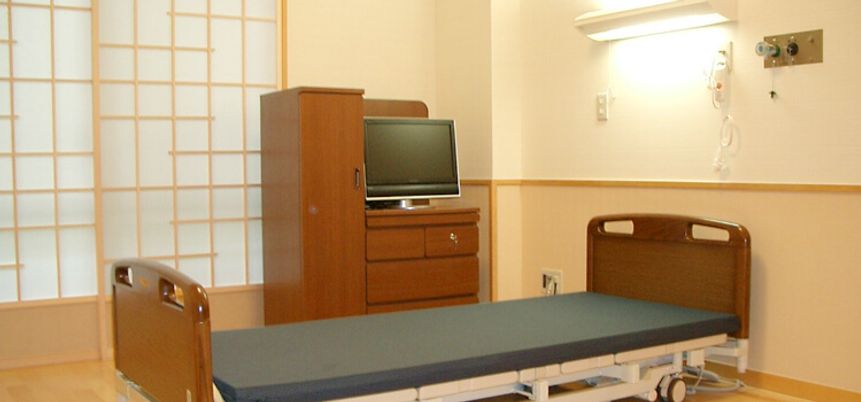 落ち着いた色合いの居室