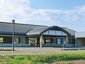 和風の外観が見える建物外観  