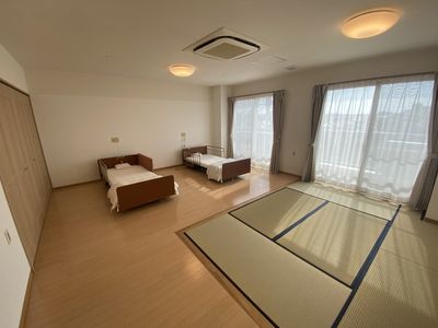 明るい和洋室