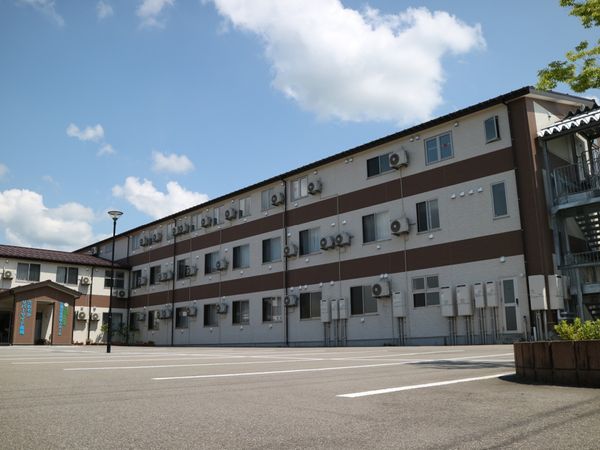 清潔感のある施設外観