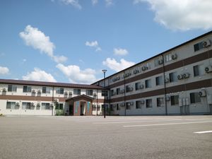 晴れた日の外観