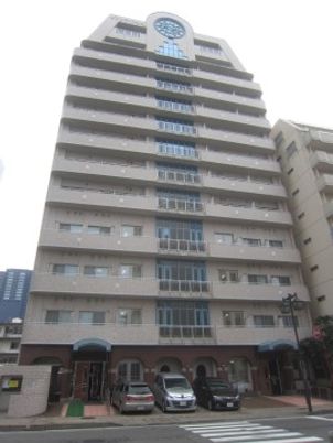高層の建物の外観