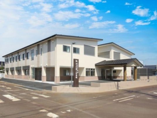 モダンな建物外観