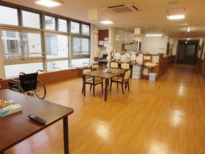 明るく広々とした空間