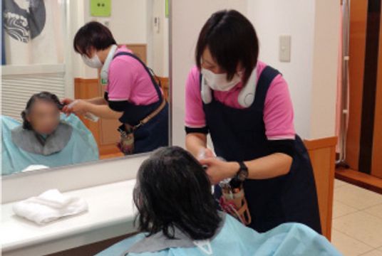 ケア中の理美容室