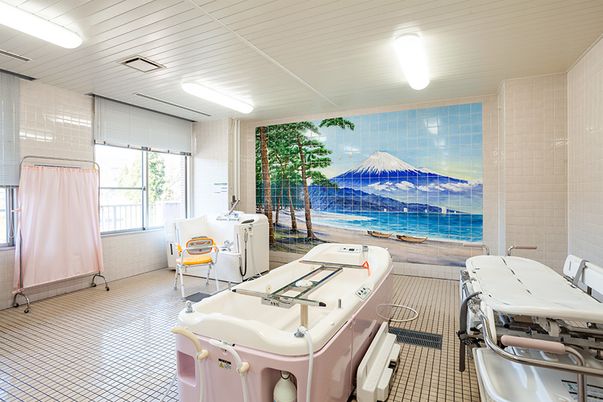 壁画のある浴室