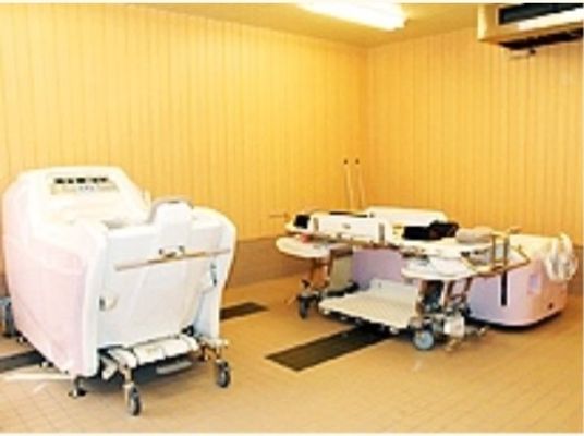 機能訓練器具のある部屋