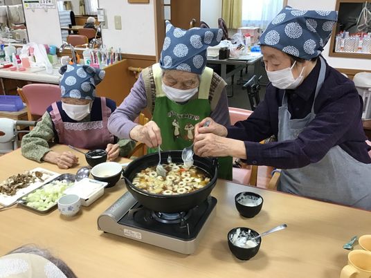 食事準備支援のダイニング