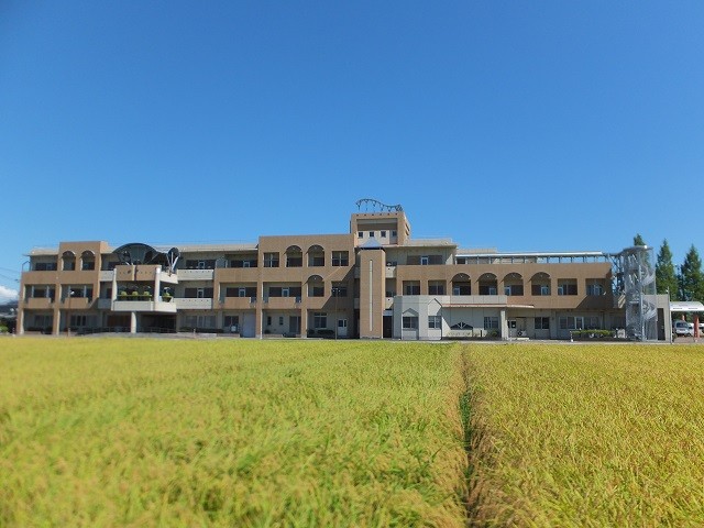 介護老人保健施設 ぶんすいの外観