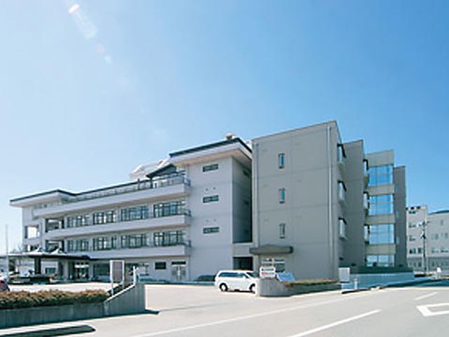 清潔感ある建物の外観 外観 広々とした建物は、清潔感があり快適に過ごせます。就業を考える方にも魅力的な環境です。