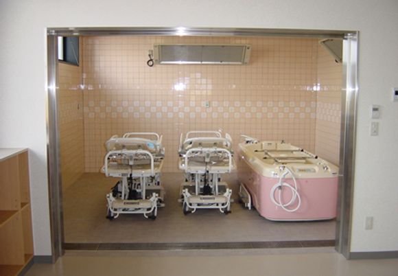 ゆとりのある浴室