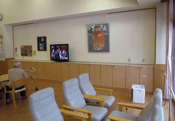 くつろげる空間のラウンジ