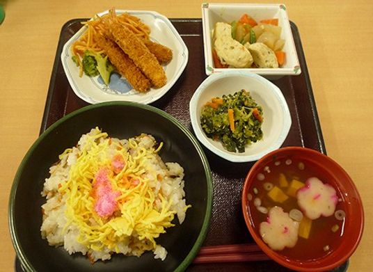 栄養豊富な和食の食事  
