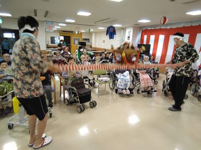 利用者が集う広間