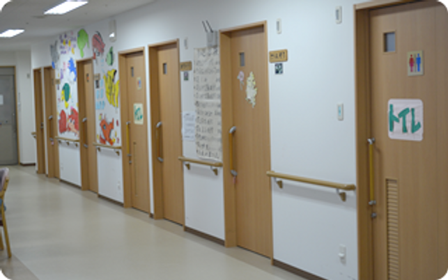 色鮮やかな廊下