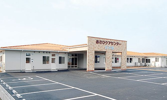 静かな外観
