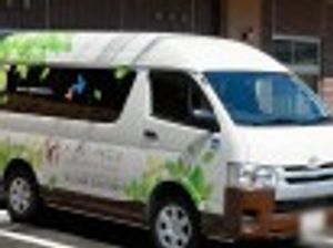 送迎バスの車両