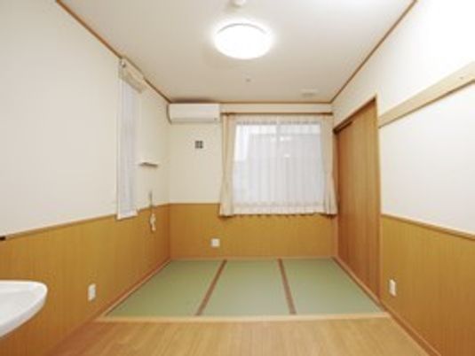 清潔な和室の居室