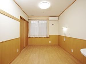ゆとりある洋室