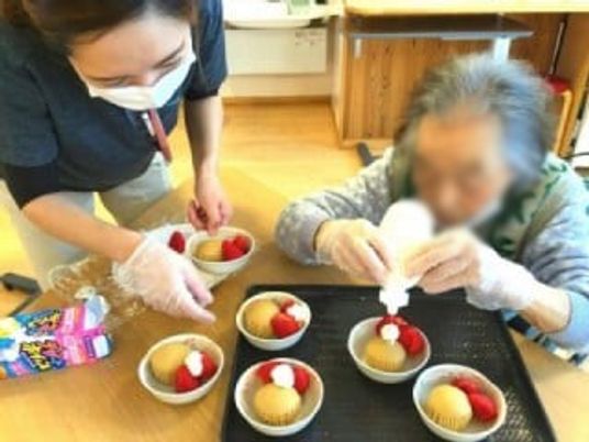 ケーキ作り体験、ラウンジ