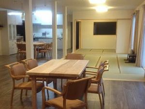 食堂と和室のある空間  