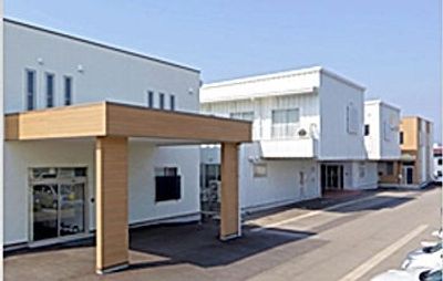 広々とした施設の外観  
