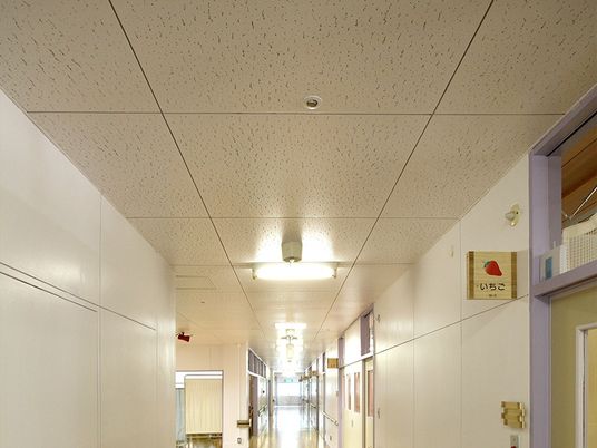 明るい廊下  