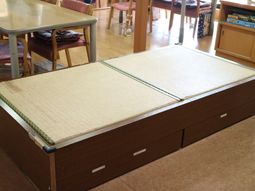 畳が敷かれた和室