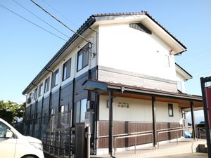 和風デザインの居室建物