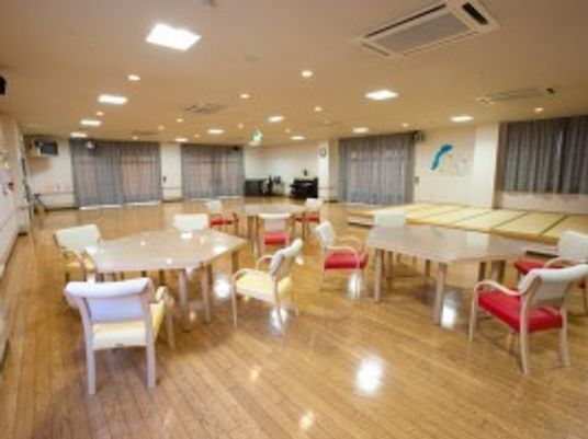 明るい食堂  