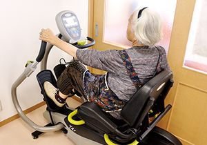 トレーニングマシン使用