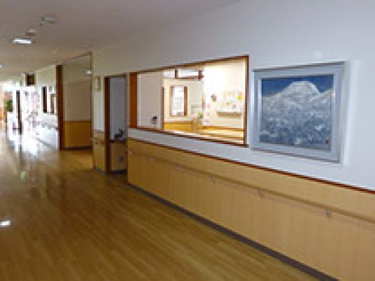 長い廊下の風景