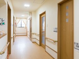 明るい廊下の様子