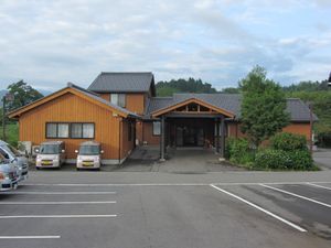 木造の施設外観  