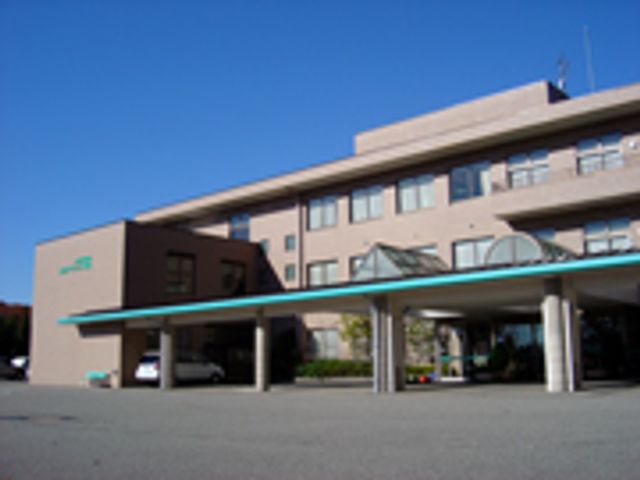 広々とした建物の外観 外観 広々とした建物が特徴で、落ち着いた雰囲気の外観です。