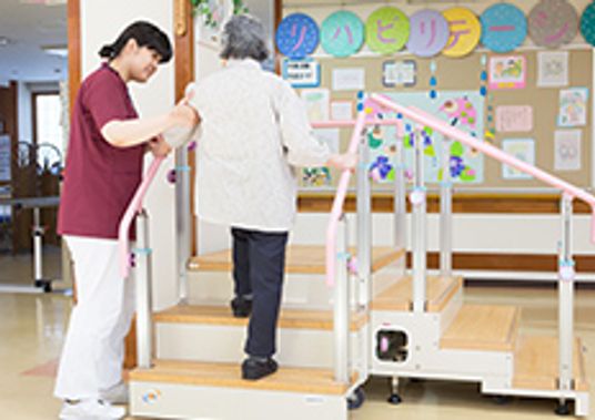 トレーナーと利用者の様子