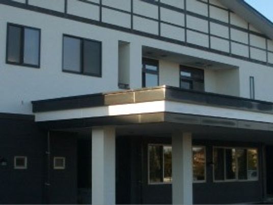 モダンな建物の外観