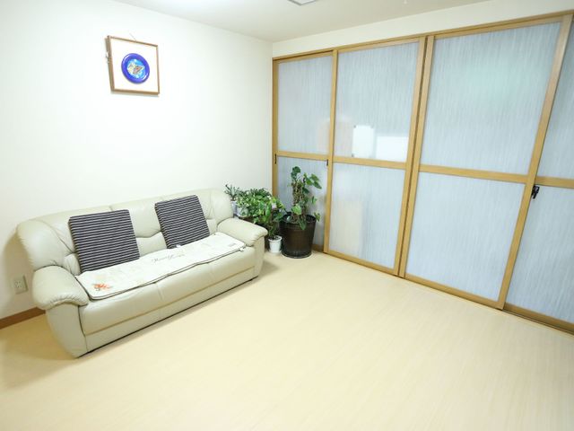 落ち着いた雰囲気の居室