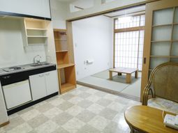 和洋折衷の居室空間