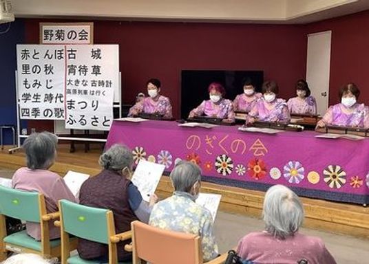 演奏会があるラウンジ