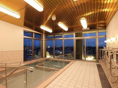 快適な施設の浴室