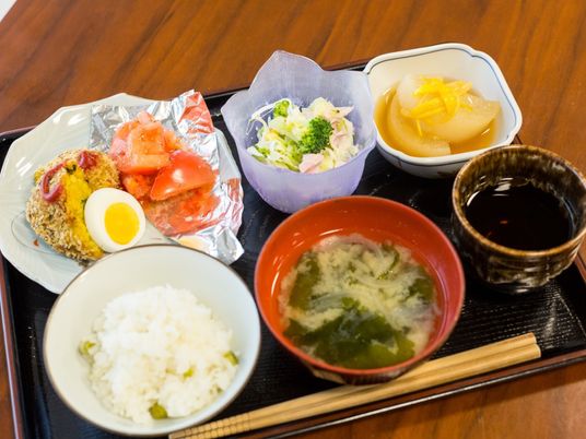 和風の食事セット