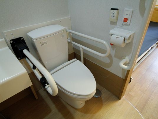 バリアフリーのトイレ設備